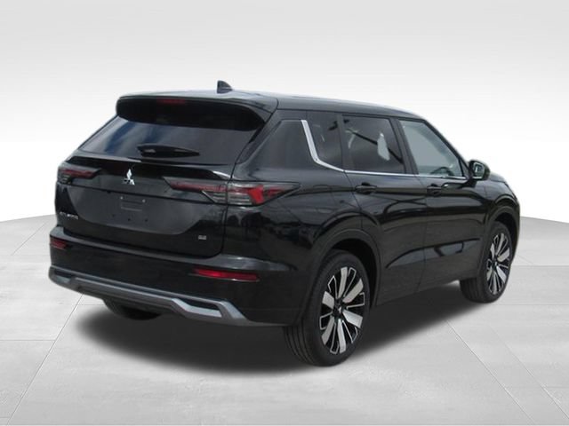 New 2025 Mitsubishi Outlander SE FWD image 3