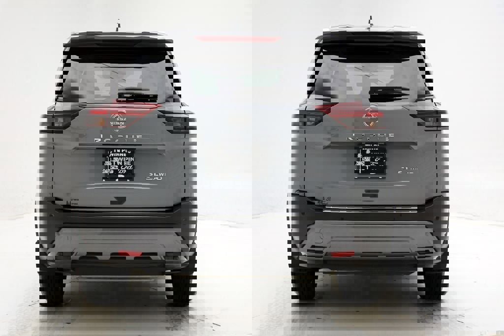 Used 2023 Nissan Rogue SL w/ SL Premium Package image 8