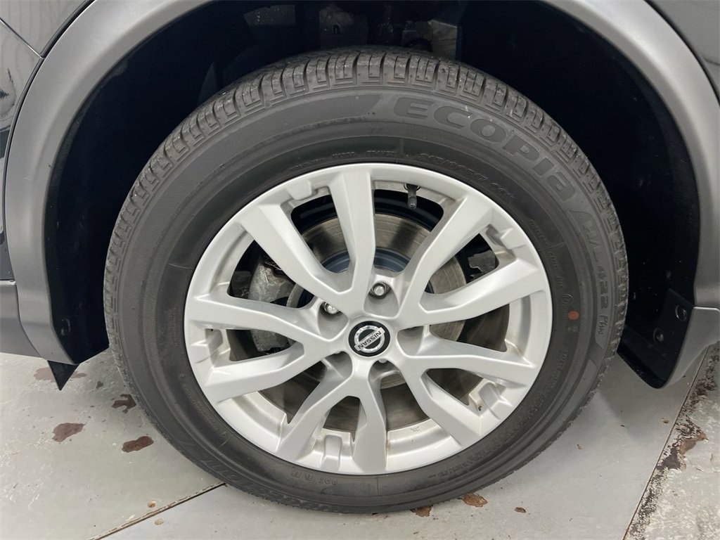 Used 2021 Nissan Rogue Sport S image 25