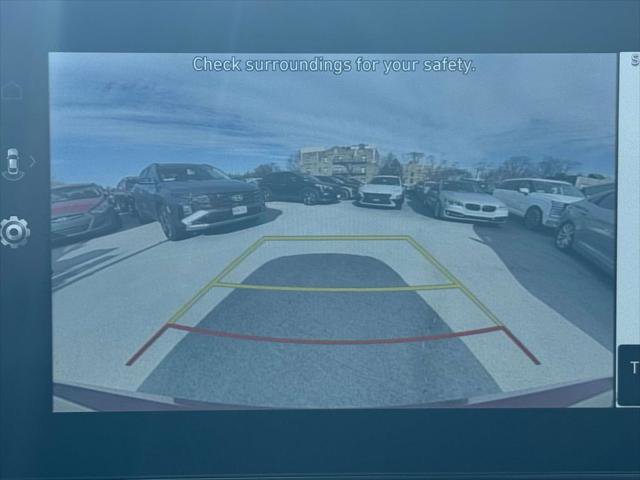 Certified 2025 Hyundai Elantra SEL image 28