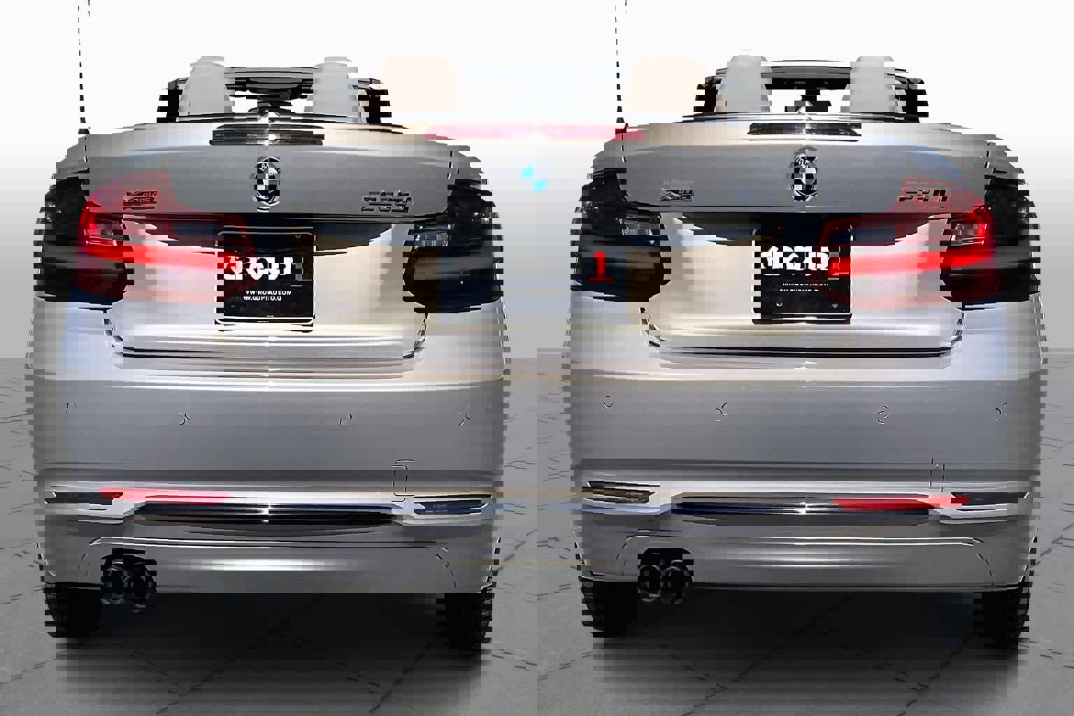 Used 2017 BMW 230i xDrive Convertible image 4