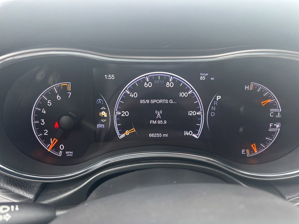 Used 2021 Jeep Grand Cherokee Limited AWD/4WD image 27