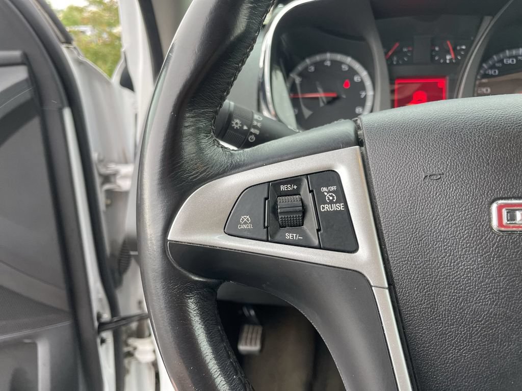 Used 2017 GMC Terrain SLT AWD/4WD image 16