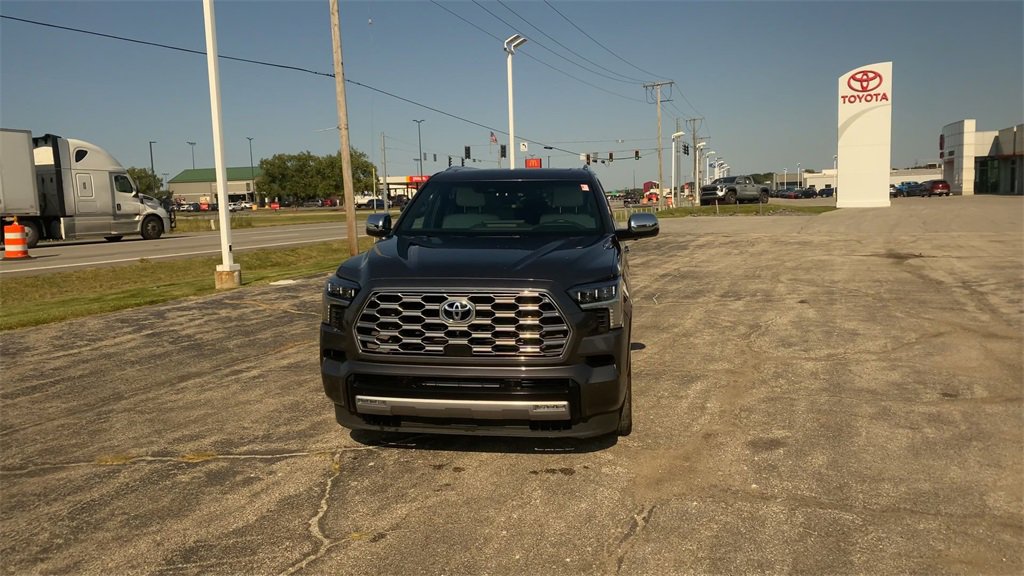 Used 2024 Toyota Sequoia Capstone image 3