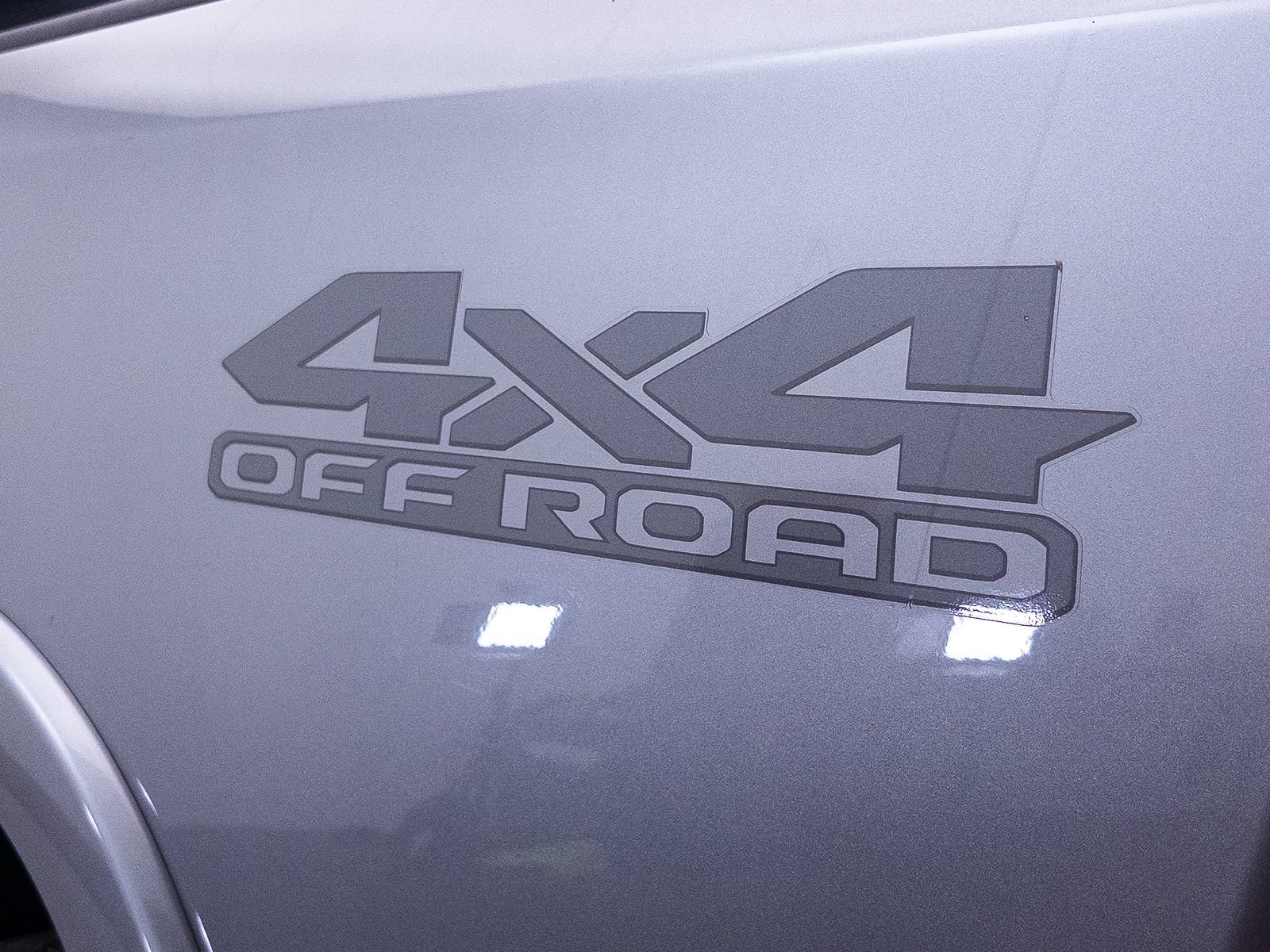 Used 2021 RAM 1500 Laramie w/ Off Road Group AWD/4WD image 8