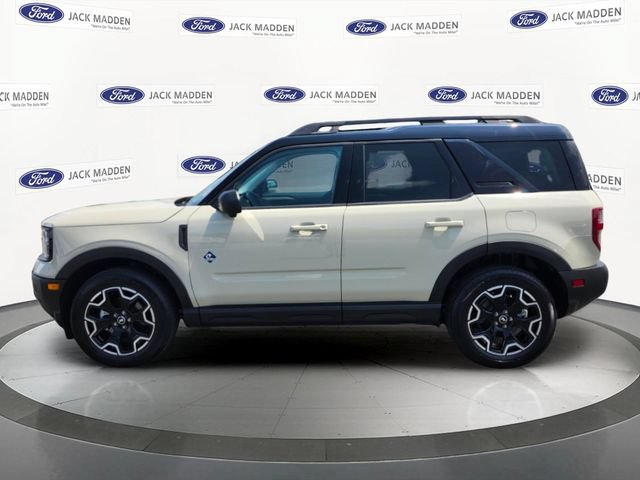 Certified 2025 Ford Bronco Sport Outer Banks w/ Outer Banks Tech Package+ AWD/4WD image 2