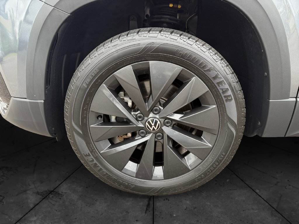 Used 2024 Volkswagen Taos S FWD image 14