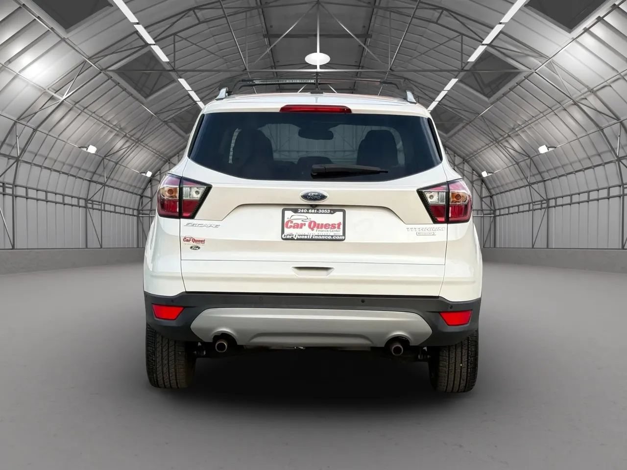 Used 2018 Ford Escape Titanium w/ Ford Safe & Smart Package FWD image 6