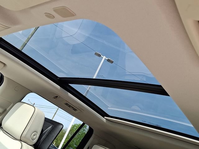 Used 2024 GMC Yukon XL Denali image 14