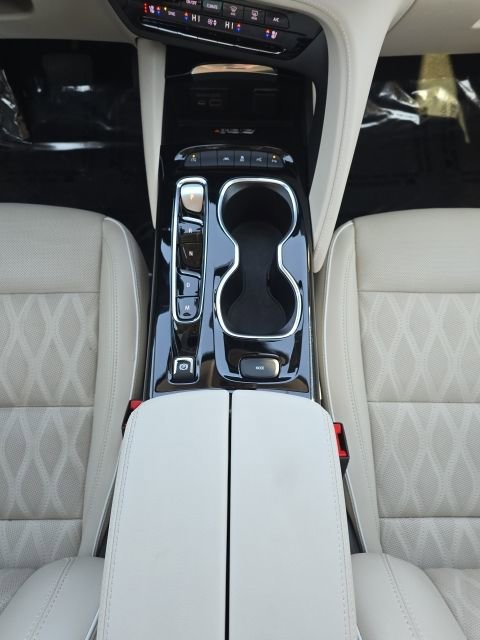 Used 2023 Buick Envision Avenir FWD image 45