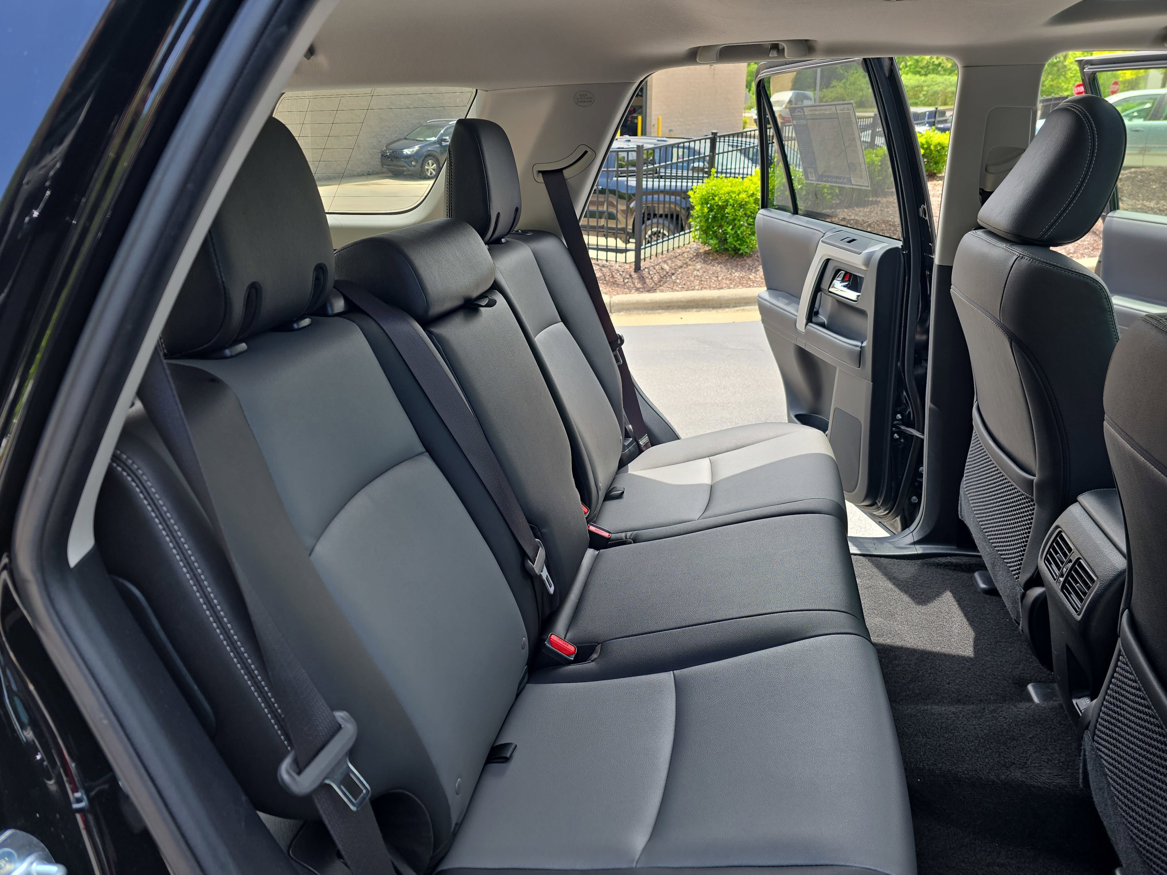 Used 2021 Toyota 4Runner SR5 Premium w/ Moonroof Package AWD/4WD image 12