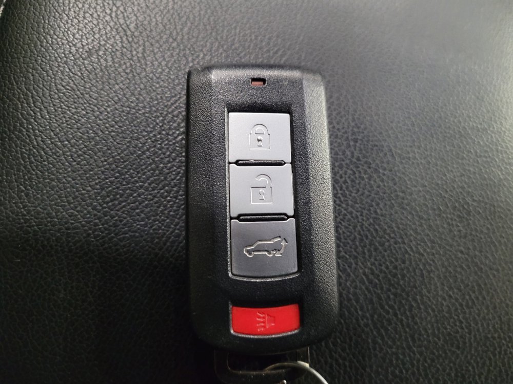 Used 2024 Mitsubishi Eclipse Cross SEL AWD/4WD image 32