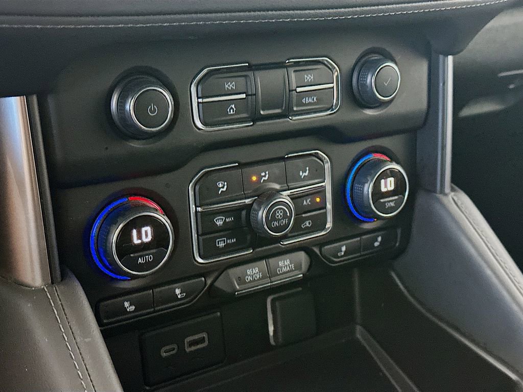 Used 2024 Chevrolet Tahoe LT image 18