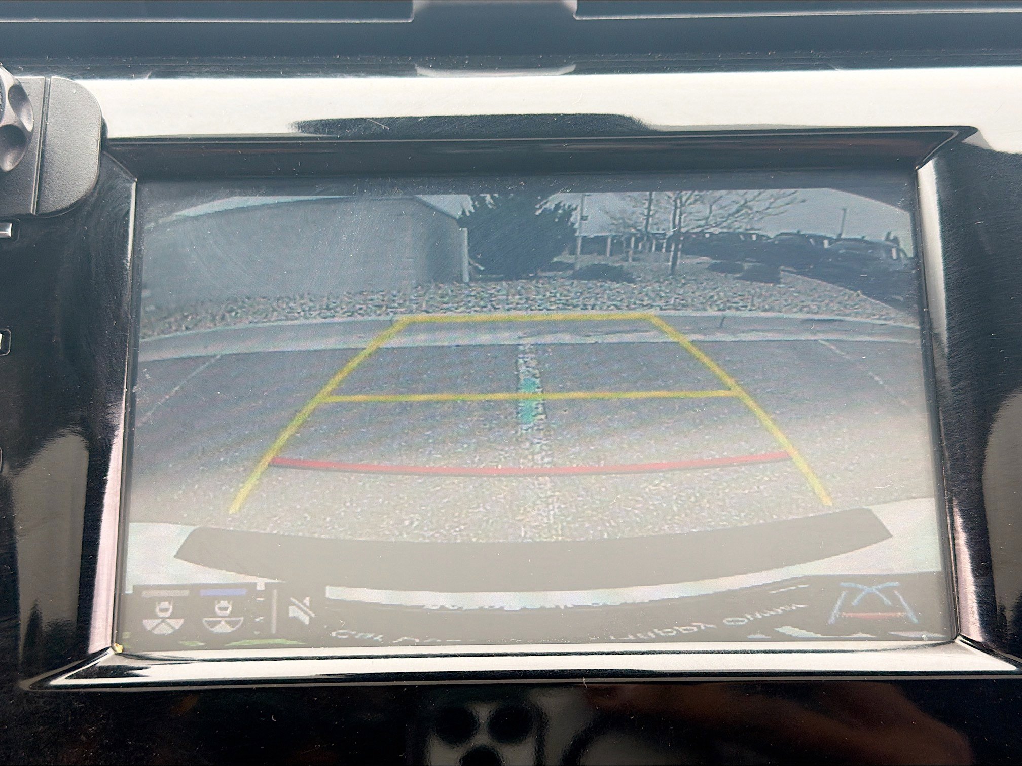 Used 2018 Toyota Camry SE w/ Moonroof Package image 22