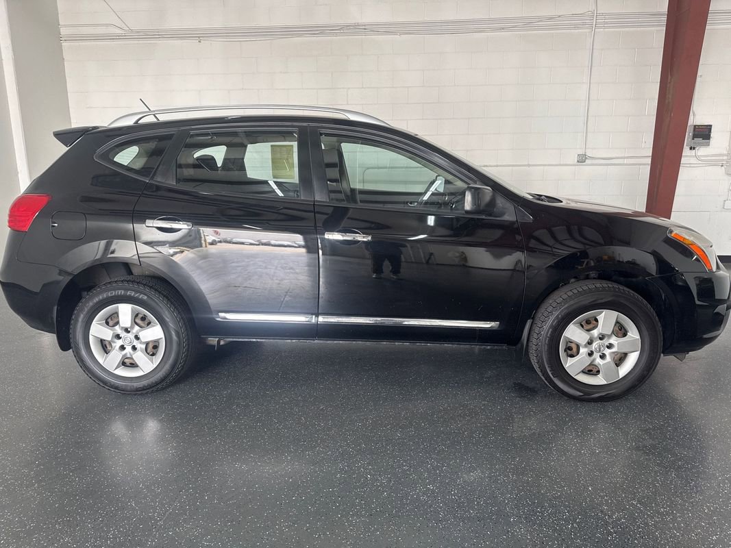 Used 2014 Nissan Rogue S w/ Convenience Package image 3