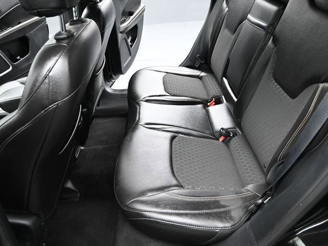 Used 2018 Jeep Compass Latitude w/ Cold Weather Group image 17