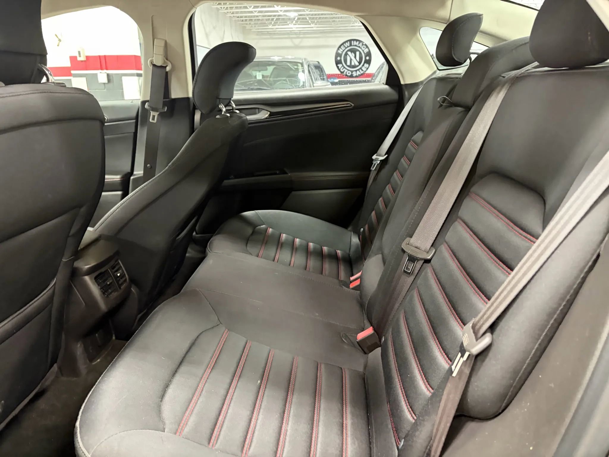 Used 2013 Ford Fusion SE image 19