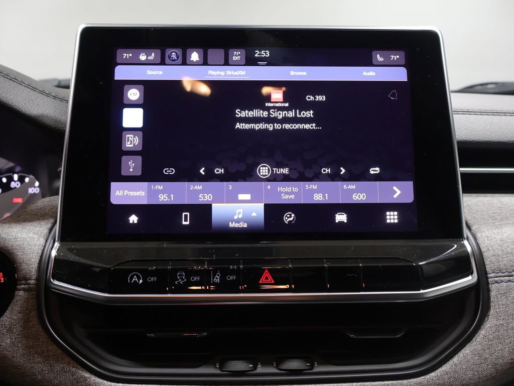 Used 2023 Jeep Compass Latitude w/ Convenience Group AWD/4WD image 30