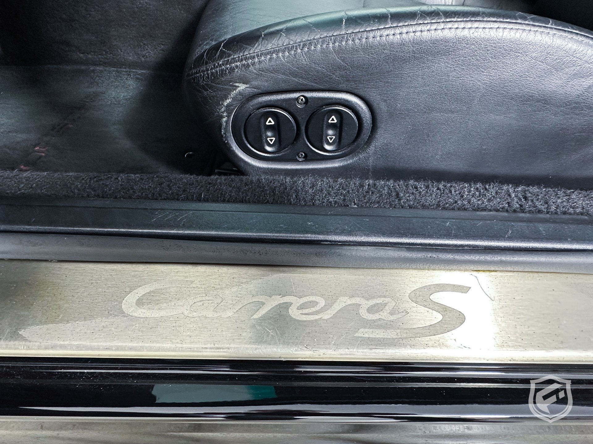Used 1998 Porsche 911 GT3 RS image 30