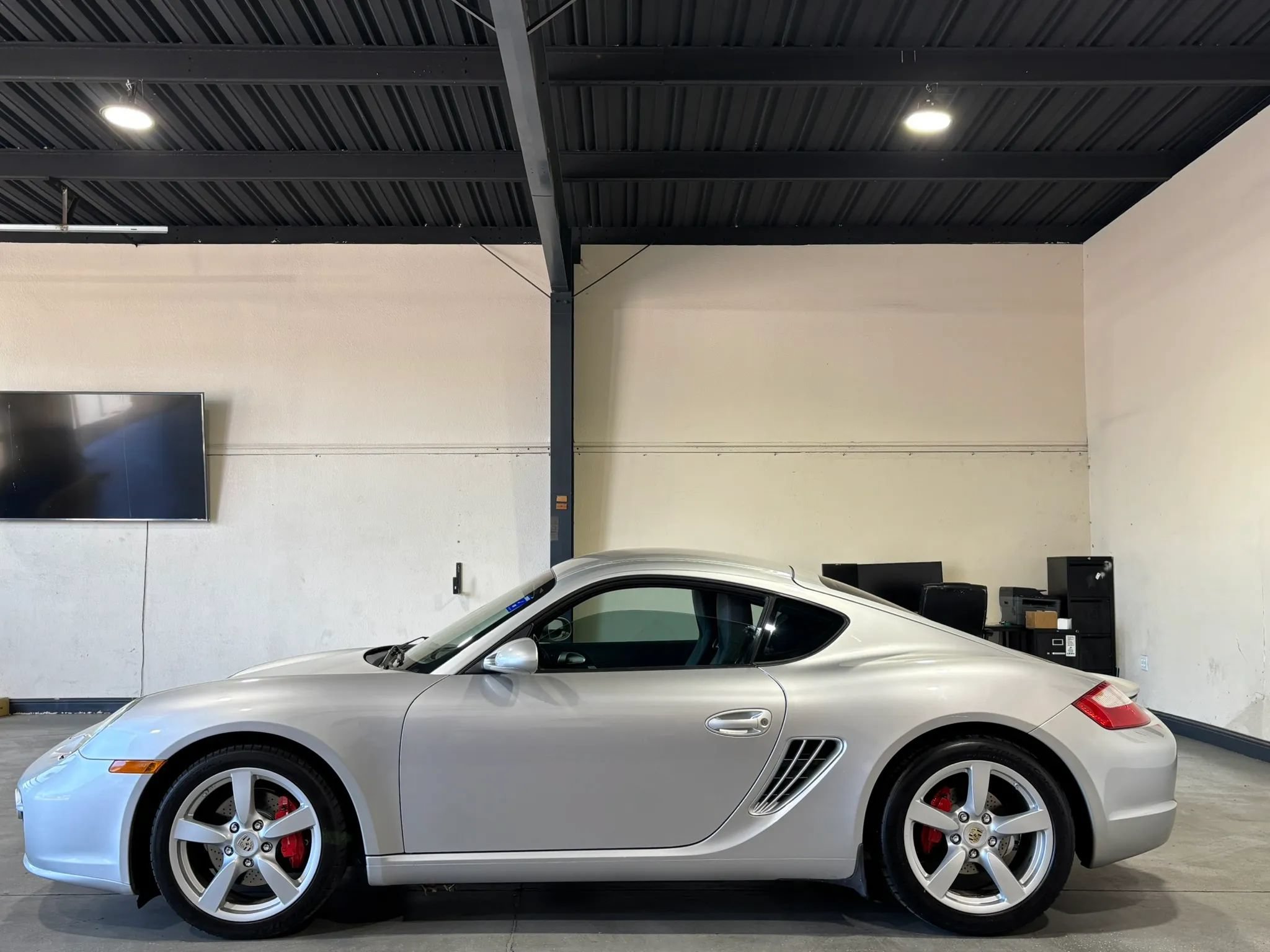 Used 2008 Porsche Cayman S Sport RWD image 5