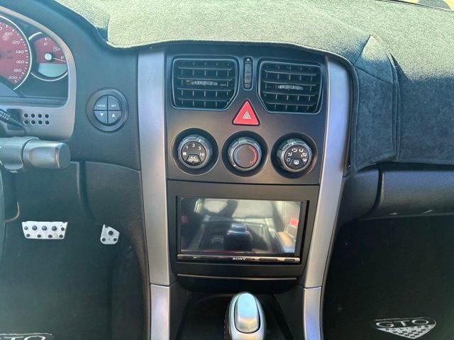 Used 2005 Pontiac GTO image 16
