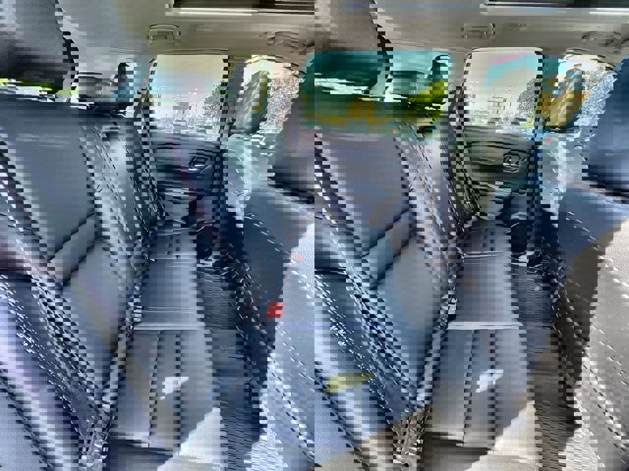 Used 2023 Nissan Rogue SL image 26