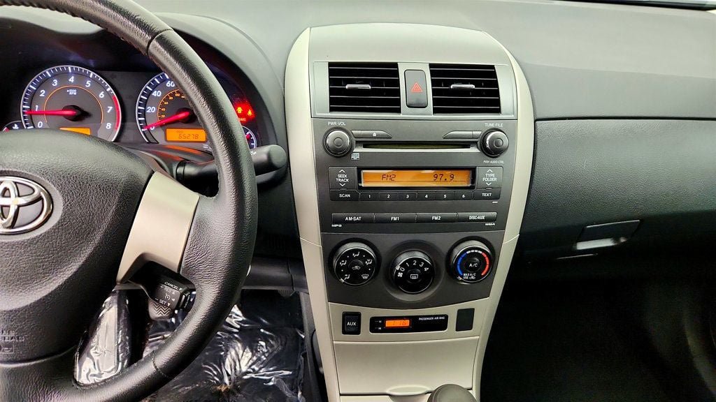 Used 2010 Toyota Corolla S FWD image 18