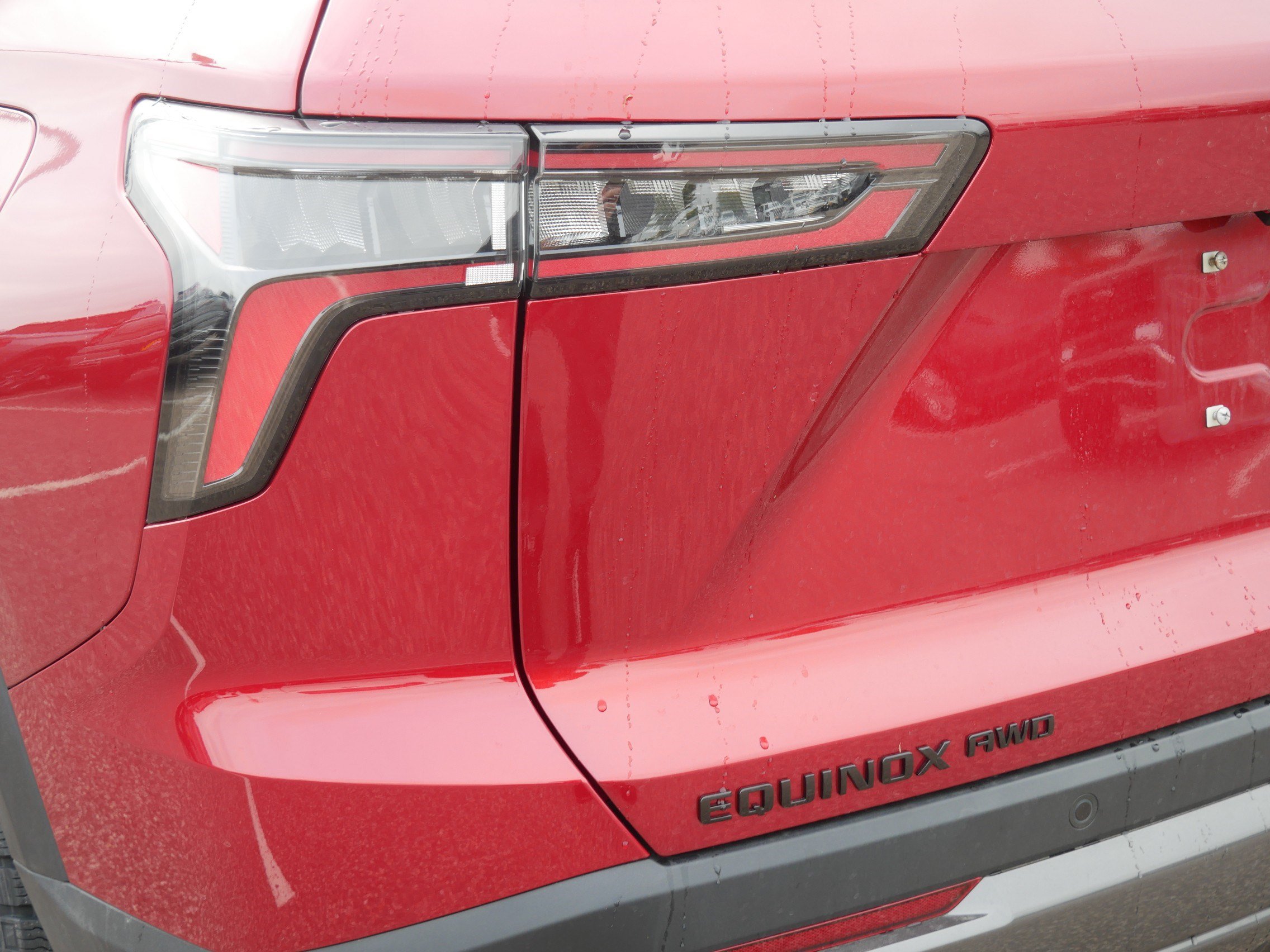 Used 2025 Chevrolet Equinox ACTIV w/ Safety and Technology Package AWD/4WD image 17