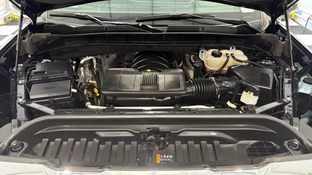 Used 2025 GMC Sierra 1500 SLT AWD/4WD image 9