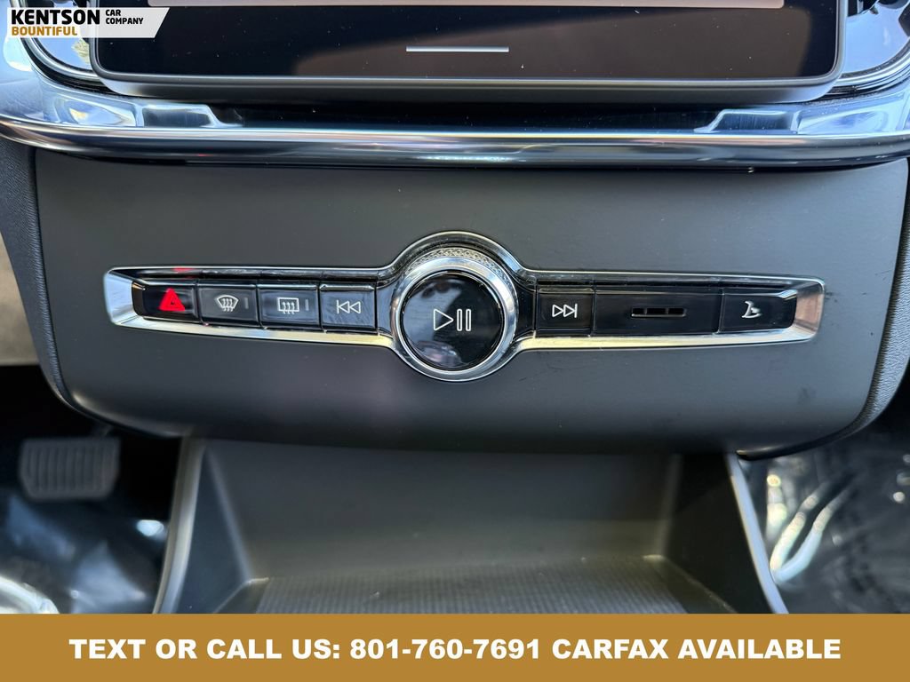 Used 2025 Volvo XC90 B6 Plus AWD/4WD image 20