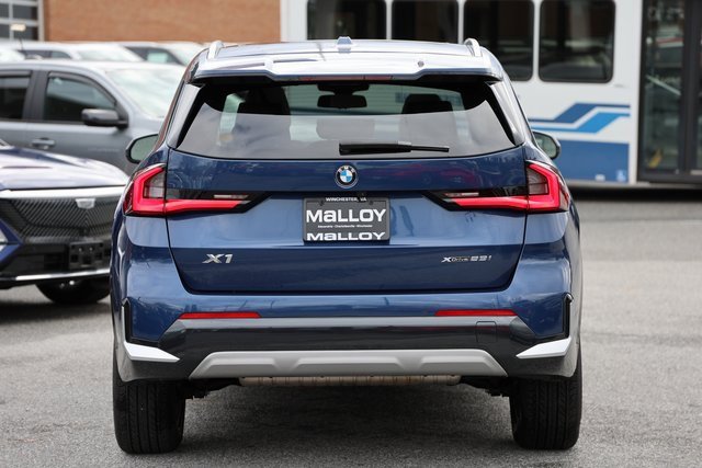 Used 2024 BMW X1 xDrive28i w/ Convenience Package image 3