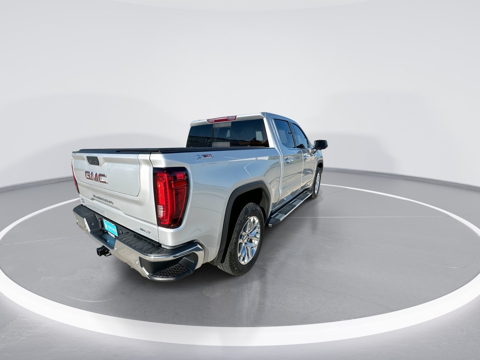 Used 2020 GMC Sierra 1500 SLT w/ SLT Premium Plus Package AWD/4WD image 8