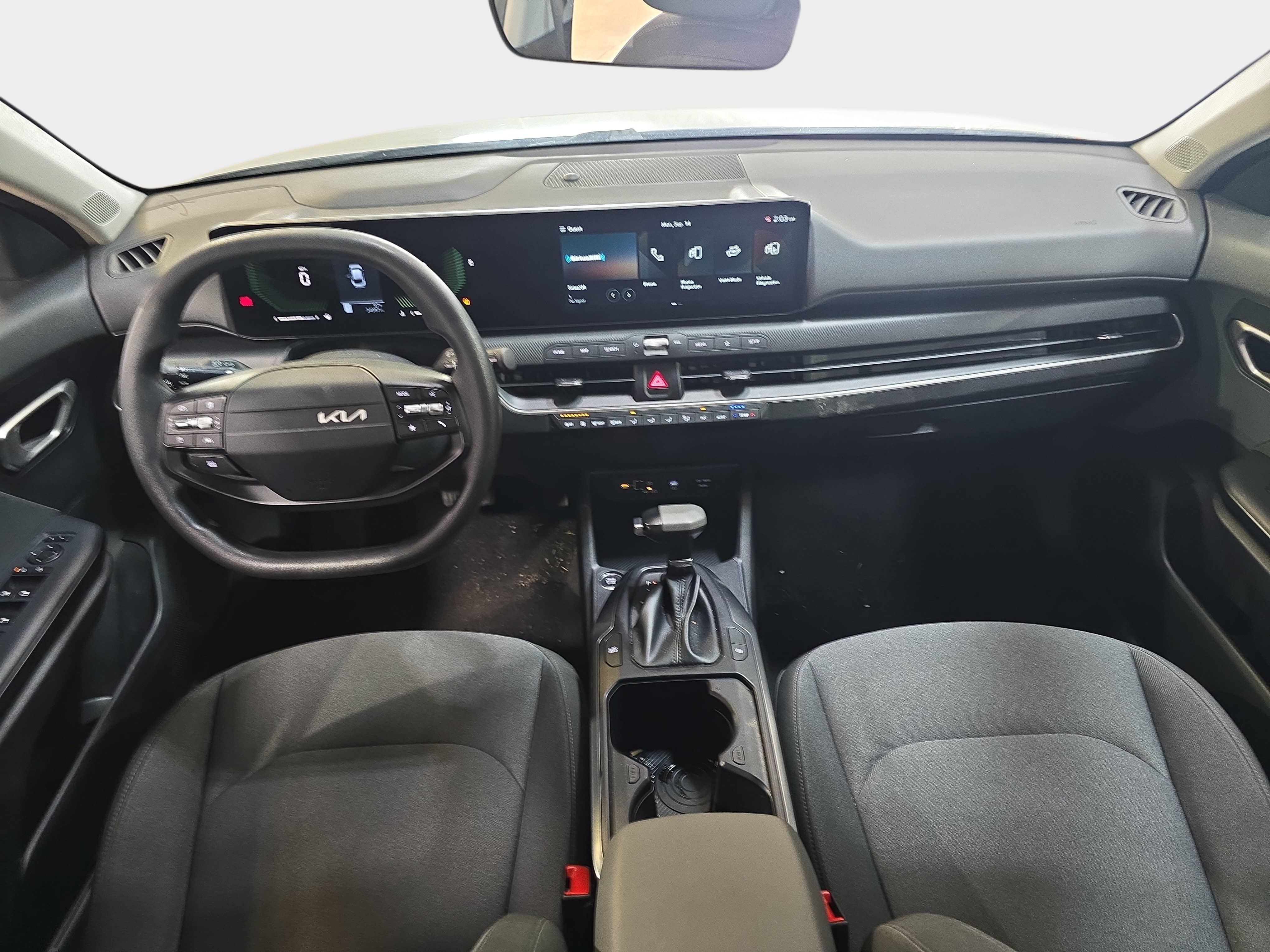 Used 2025 Kia K4 FWD image 10