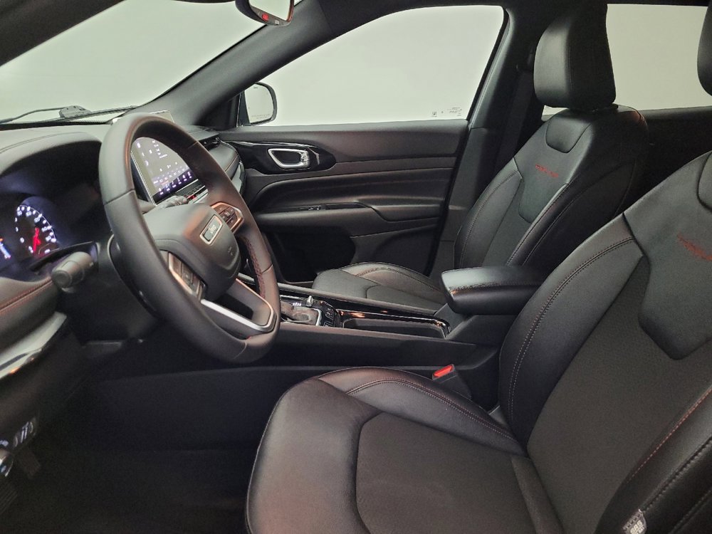 Used 2024 Jeep Compass Trailhawk image 17