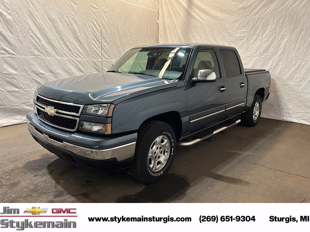 Used 2006 Chevrolet Silverado 1500 LS w/ Chrome Exterior Package AWD/4WD image 9