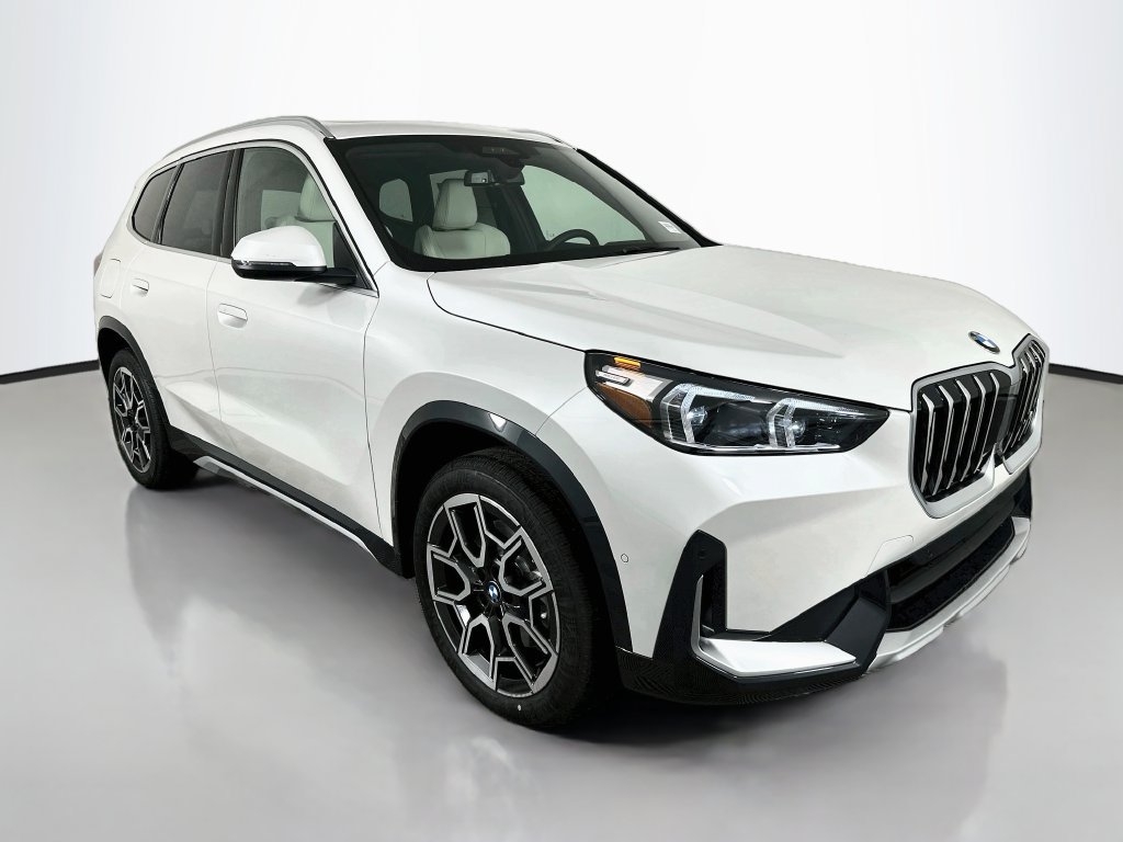 New 2027 BMW X1 xDrive28i w/ Technology Package AWD/4WD image 3