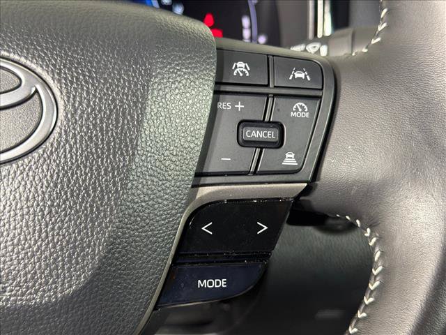 Used 2025 Toyota Camry SE FWD image 25