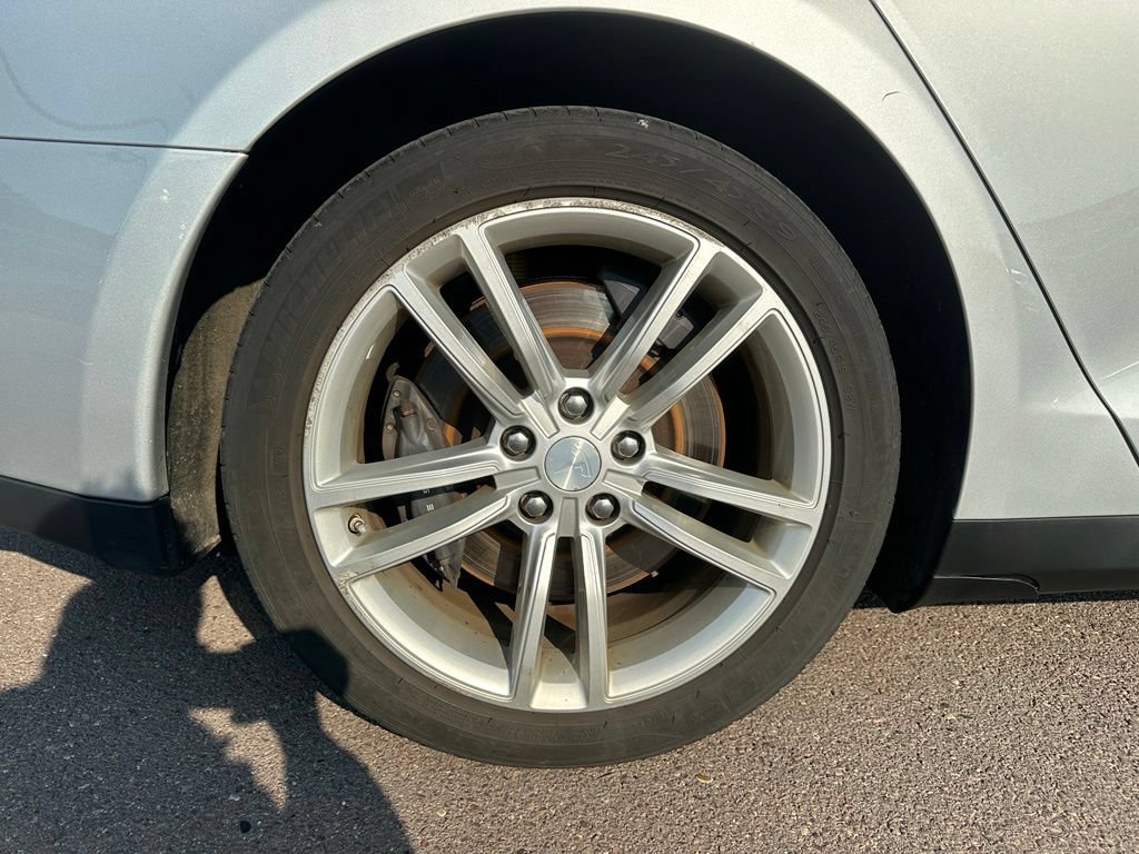 Used 2013 Tesla Model S Performance RWD image 36