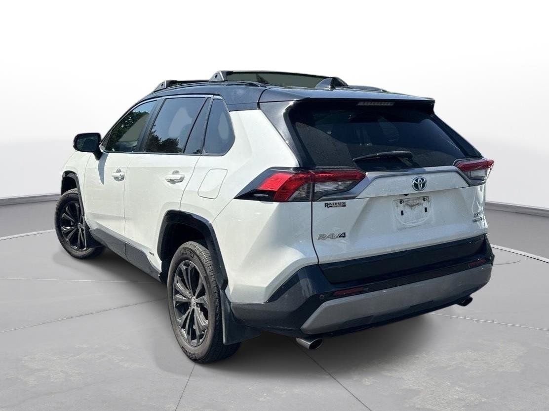 Used 2022 Toyota RAV4 XSE AWD/4WD image 8