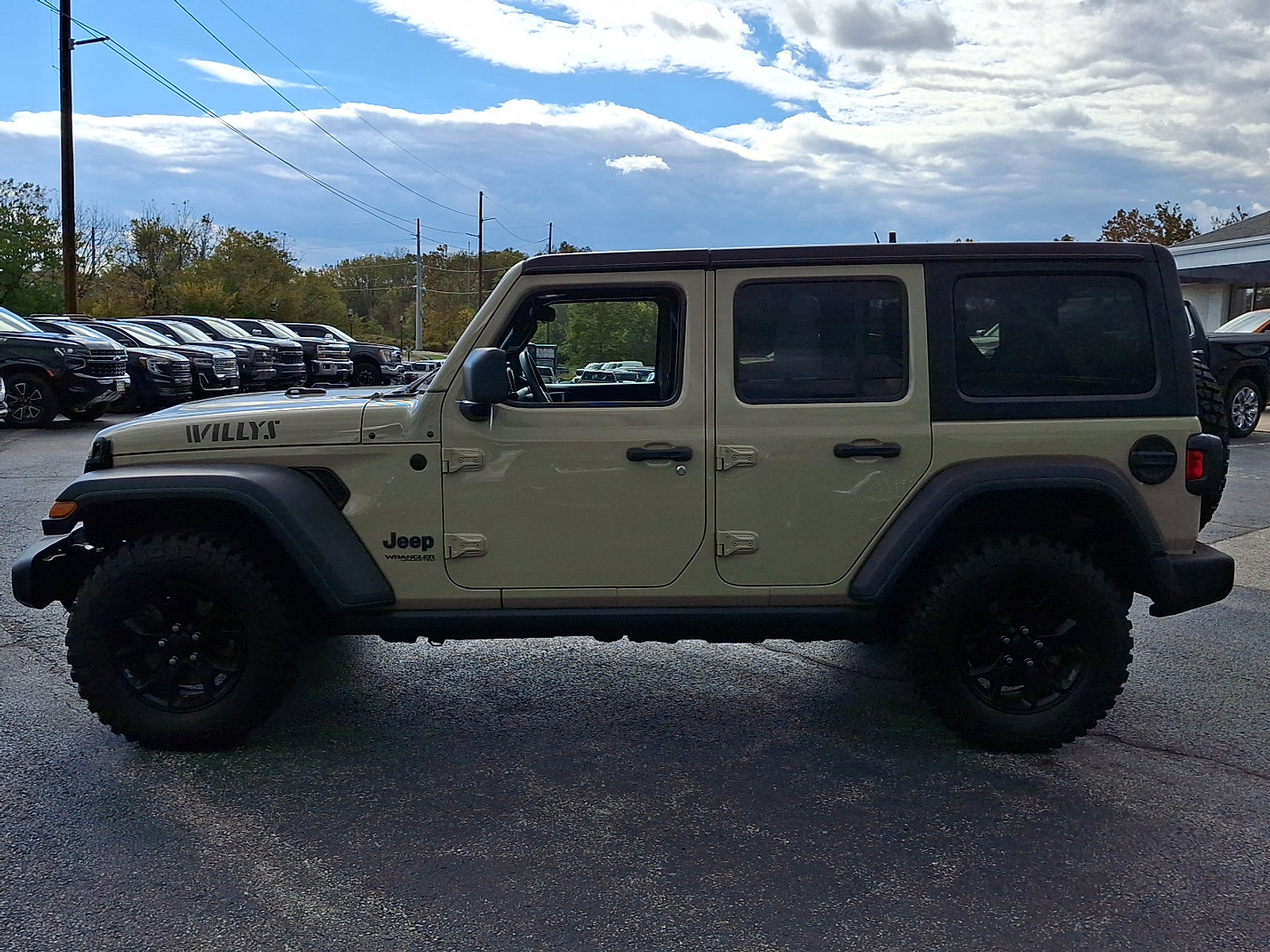 Used 2022 Jeep Wrangler Unlimited Sport image 4