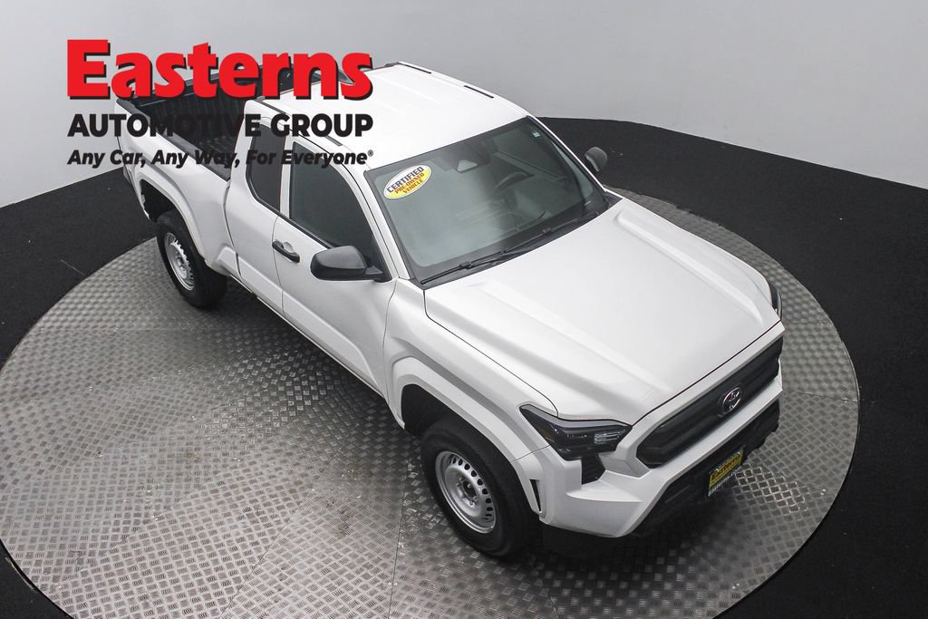 Used 2025 Toyota Tacoma SR RWD image 3