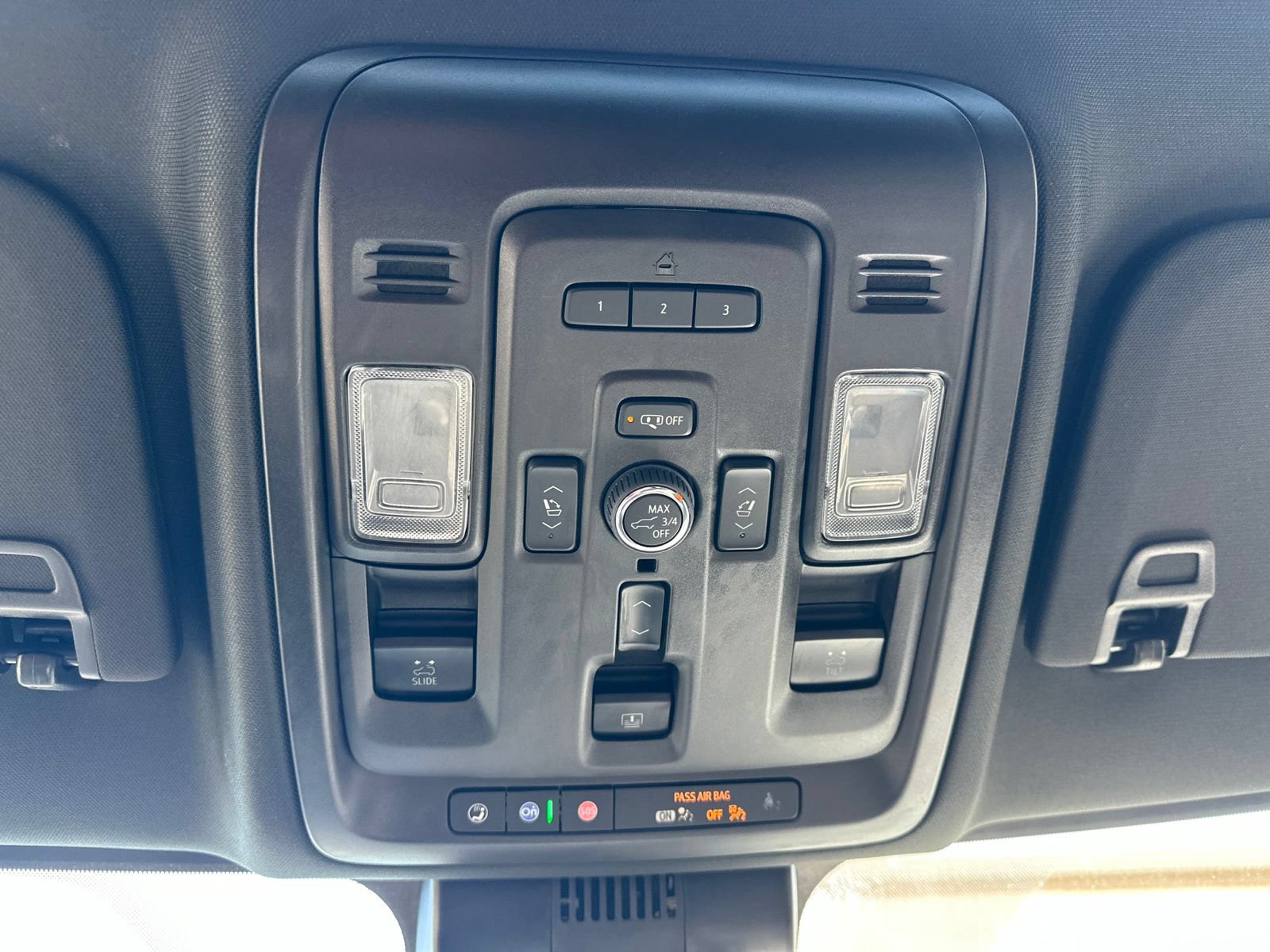 Used 2023 GMC Yukon Denali AWD/4WD image 93