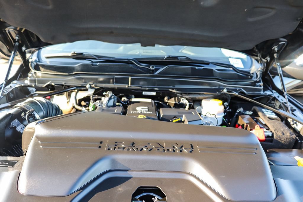Used 2024 RAM 2500 Laramie AWD/4WD image 28
