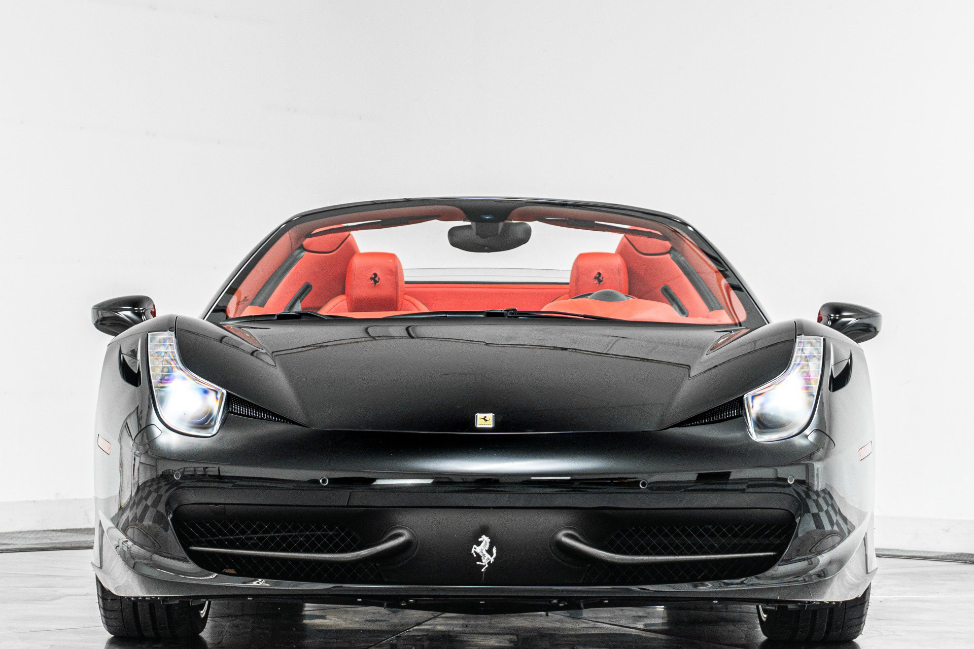 Used 2015 Ferrari 458 Spider RWD image 4