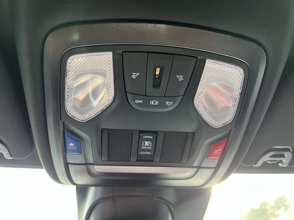 New 2026 RAM 3500 Big Horn AWD/4WD image 13