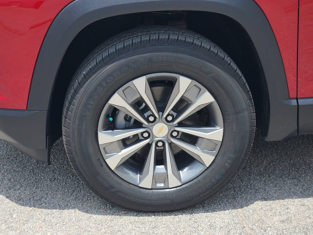 New 2026 Chevrolet Equinox LT w/ Convenience Package II FWD image 8