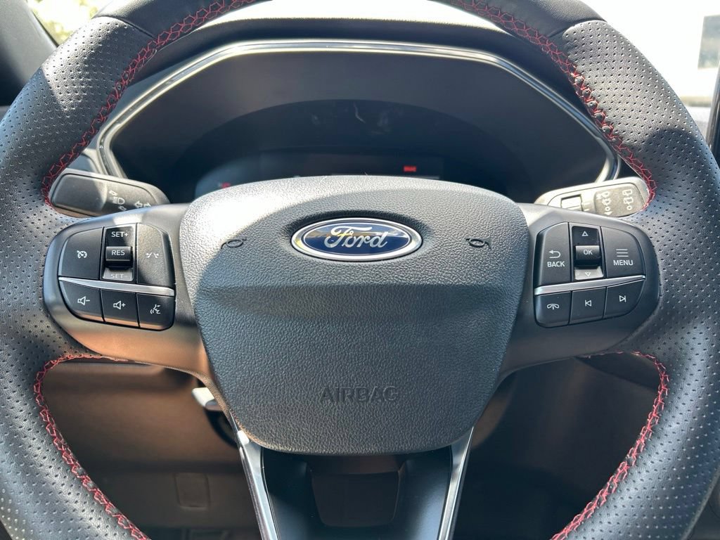 Used 2025 Ford Escape ST-Line Select AWD/4WD image 22