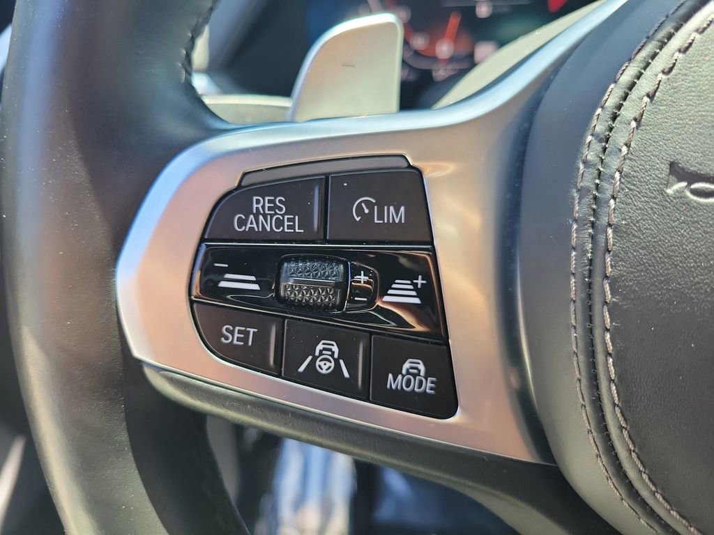 Used 2020 BMW X7 M50i AWD/4WD image 29