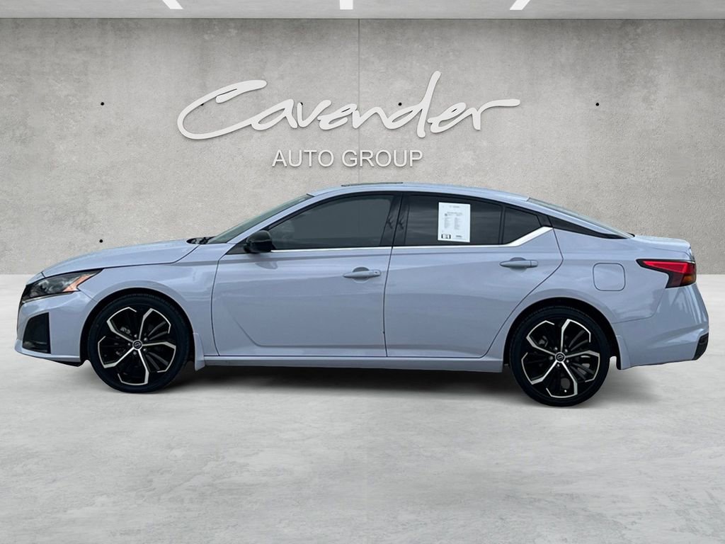 Certified 2024 Nissan Altima 2.5 SR w/ SR Premium Package FWD image 13