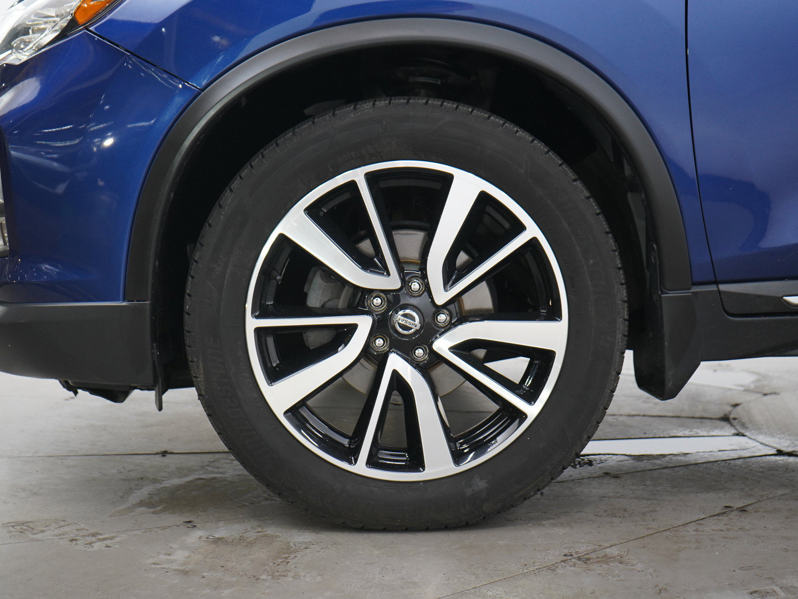 Used 2019 Nissan Rogue SL w/ Premium Package AWD/4WD image 29
